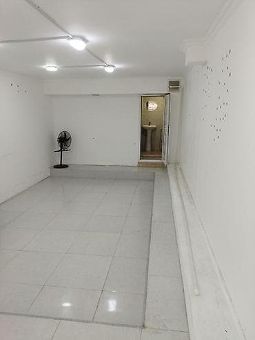 bina.az neftciler: Icarəyə verilir – yeraltı/studio tipli iş sahəsi Xüsusiyyətlər: - — 3