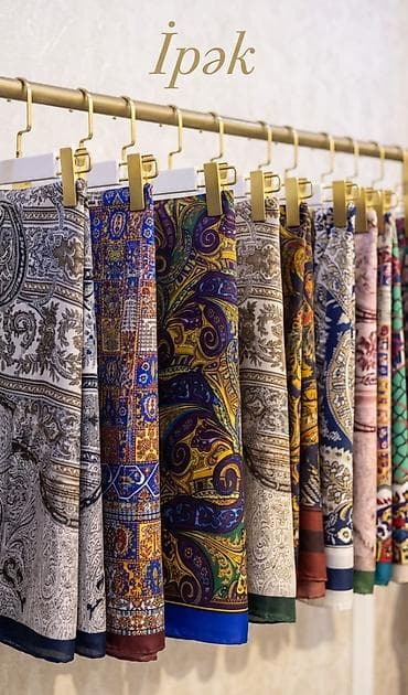 İpək materialında rəngarəng ipək şallar endirimlə 25 deyil 17.90 AZN.👌