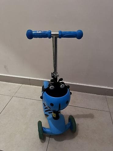 Мопеды, скутеры: Uşaq skuterı – 3 təkərli, mavi rəng Xüsusiyyətlər: - Ön hissədə 2 — 3