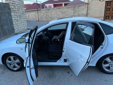 ceşqa maşını: Hyundai Elantra: 2 l | 2008 il Sedan — 9