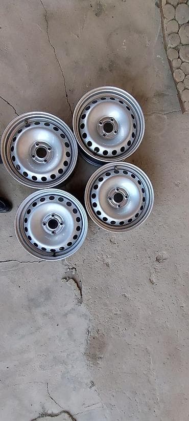 14 lük disk: 4 ədəd polad disk komplekti - Rəng: gümüşü (boyalı polad) - Dəlik — 2