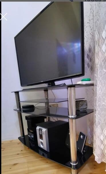 Yeni, Düz TV altlığı, Polkalı, Şüşəli lalafo.az -da Yeni, Düz TV altlığı, Polkalı, Şüşəli