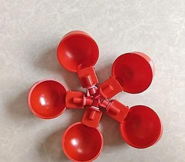 heyvan rezini: Salam su qabi biri 1.30 qəpiq yem qabi biri 7.50 qəpiq - Avtomatik — 3