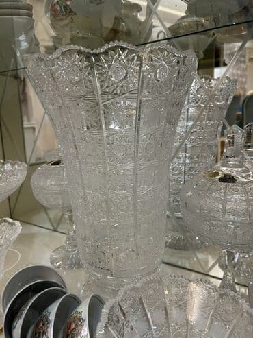 Bir vaza, Xrustal lalafo.az -da Bir vaza, Xrustal