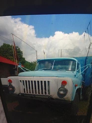 ışıq: Sərt işlər üçün klassik yük maşını Model: GAZ-53 seriyası (benzinli) — 1