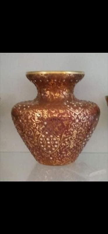 kraska isleri: Qablar qizil suyuna batirilib,swarovski qaslidi.Hamisi birlikde 150 — 2