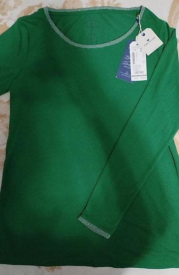 1 yaş: Tom Tailor qadın köynəkləri (2 ədəd) her birisi 20 azn iksi 35 azn — 2