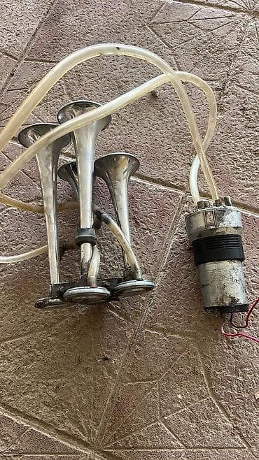 Прицепы: Orjinal fifa siqnali ehtiyac olduğu üçün satılır .Qiymətdə razilaşmaq — 2