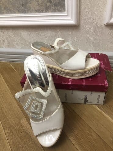 Sabo, Ölçü: 37, rəng - Ağ, İşlənmiş