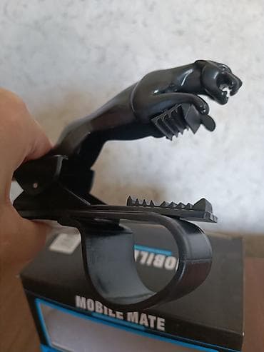 Yaquar telefon tutacağı.qizilıqara ve gumusü rənğ.qutudadır