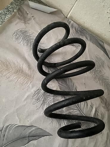 yaylar: Avtomobil üçün spiral asqı yayı - hundai santafe 2012-2017 qabaq — 1