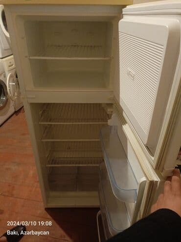 Кухонные вытяжки: Б/у 2 двери Nord Холодильник Продажа, цвет - Белый, Встраиваемый — 2