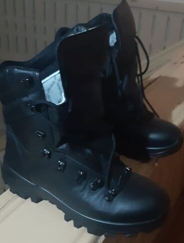 moto ayaqqabı: Yenidi brenddi razmer düz gəlmədiyi üçün satılır — 1