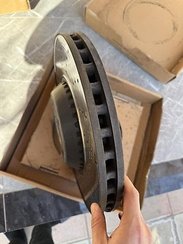 mersedes buferi satilir: Məhsul: Avtomobil üçün əyləc sistemi komplekti Tərkibi: - 4 ədəd — 10