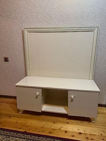 Прямой ТВ стенд, С полками, Азербайджан