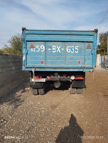 купить чехлы на авто: Yük maşını – ZIL (benzinli), bortlu kuzov Xüsusiyyətlər: - Korpus — 3