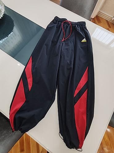 Adidas idman şalvarı - Rəng: qara, qırmızı və qara zolaqlı yan lalafo.az -da Adidas idman şalvarı - Rəng: qara, qırmızı və qara zolaqlı yan
