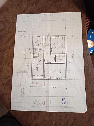 Plan–çertyoj: fərdi yaşayış evi layihəsi - Əl ilə çəkilmiş ev planı