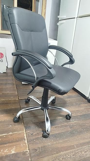 elif mebel: İşlənmiş, Təkərli, Qolları tənzimlənmir, Süni dəri — 1