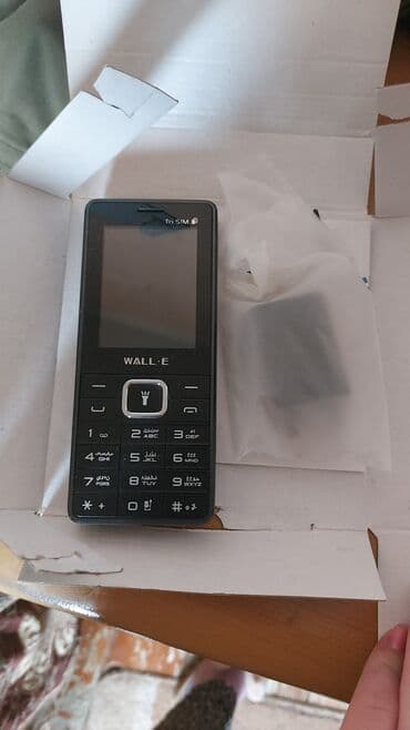 телефон за 100 манат: 80 манат. Новый
Təzə
problem yoxdu. işlənməyib — 3