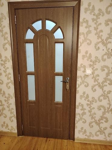 2 el qapilar: Daxili otaq qapısı - Material: ağac teksturalı MDF/laminat səth - — 2