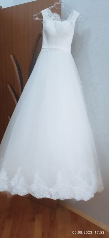 ağ gəlinliklər: Cox tecili olaraq kocle elaqedar satilir. Toy üçün nəzərdə tutulmuş bu — 1