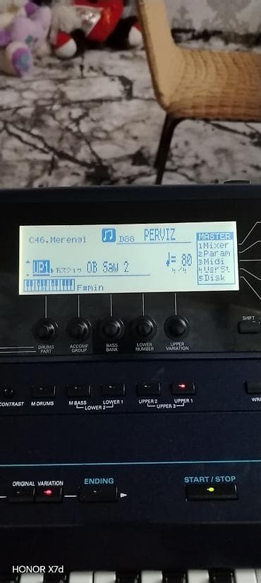 Синтезатор, Roland