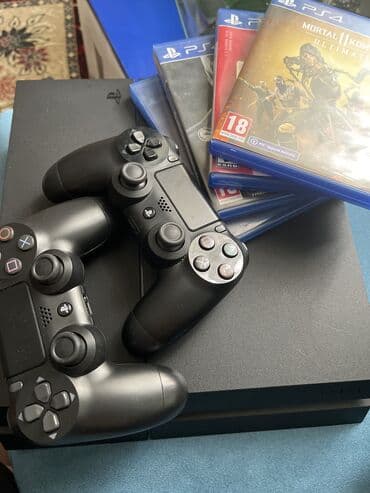 PS 4 satılır! Disklerle birlikde 450 manat qiymet teşkil edir Hazır
