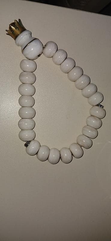 Ağ rəngli dekorativ təsbeh/aksesuar - Böyük, parlaq səthli, krem-ağ