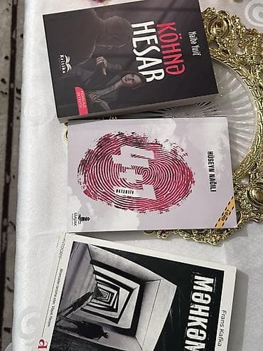 Kitab dəsti – 3 ədəd Normalda hamsı birlikdə 34 azn edir 15 azn