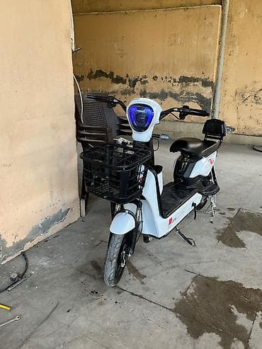 generator 8 kva: - Moped, 50 sm3, 2024 il, 51 km — 6
