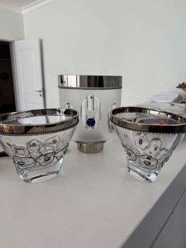 Растения: Mehsullar dest seklinde 500 azn e alinib yeni kimidir. Dekor kimi — 2