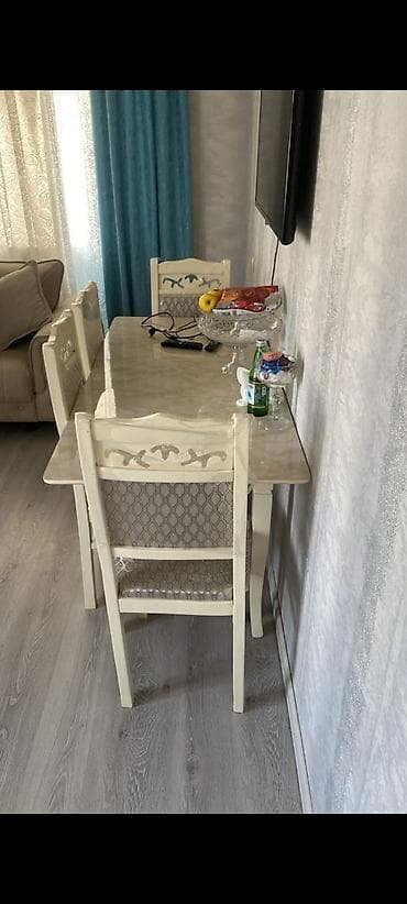 Masa dəsti satılır 150 manata təzə alınıb unvan köhnə Günəşli