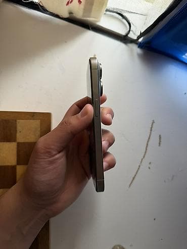 windows 10 masaustu: IPhone 15 Pro, 128 GB, Natural Titanium, Face ID — 5