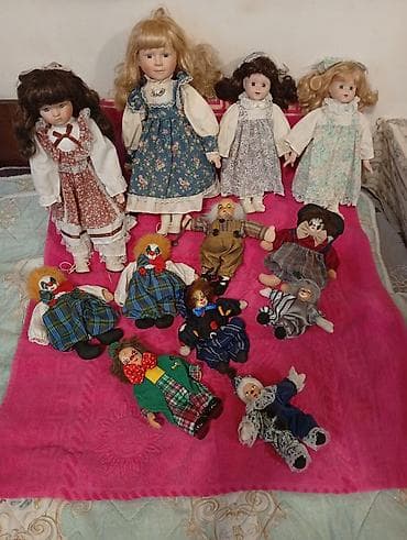 Kolleksiya üçün porselen və parçadan hazırlanmış kuklalar dəsti.Догов