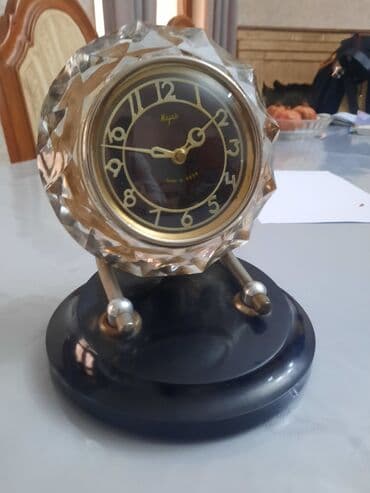 Sikkələr: Xrustal sover saati Majak adli elage nomre — 1