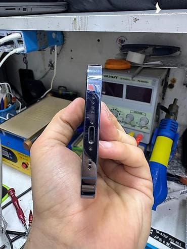 ucuz telefonlar iphone: IPhone 13 Pro Max, 128 GB, Sierra Blue, Face ID — 3