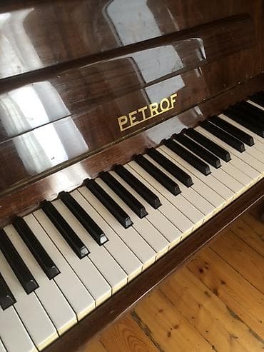 caz: PETROF pianino – akustik, upright model. - Korpus: parlaq qəhvəyi — 3