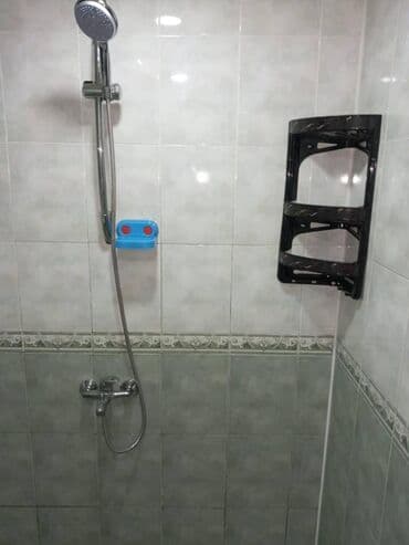 bine qesebesinde ev: Nizami rayonu,Qara Qarayev metrosu,5 mərtəbənin,2-ci mərtəbəsində 2 — 8