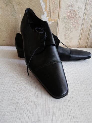 Kiwi ayaqqabısı və botinkalar. 20 azn. Teze. Qalan razmer lər 