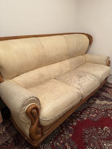 Divanlar: Divan, İşlənmiş, Açılmayan, Bazasız, Süni dəri, Çatdırılma yoxdur