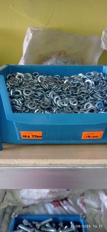 Mazda: Metiz və bərkidici məhsulların geniş seçimi Təklif: - Boltlar — 4