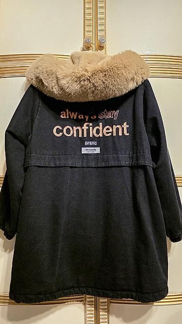 Üst geyimi: Endirimde 2-3 defe geyinlib.yepyeni.qara jeans ici isti tuk.hezi — 2