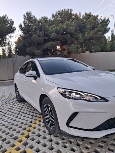 sedan maşınlar: BYD Seal 05: 1.5 l | Sedan — 2