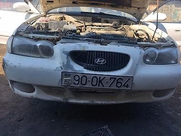 niva bar: Hyundai Elantra (özəl nömrə nişanı görünür) üçün komplekt hissələr - — 4