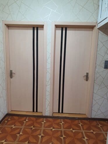 Otaq qapıları: 3 ədəd otaq qapısı satılır. Hər biri 100 azn. Real alıcıya cüzi