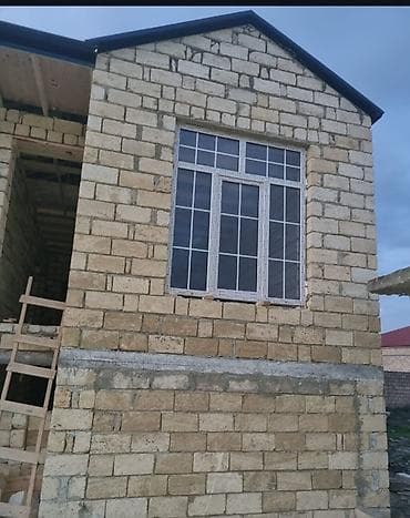 Şəbəkəli̇ plasti̇k qapi pəncərə. Hazır və si̇fari̇şlə