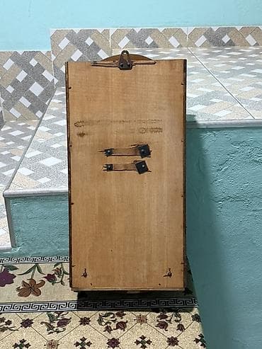 Ev saatları: Divar saatları, Mexaniki, Mayatnik — 5