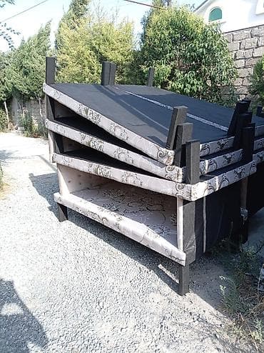 baki masalli avtobus: Təzə çarpayılar. 1 nəfərlik çarpayılar 60manat. 2 nəfərlik taxt — 2