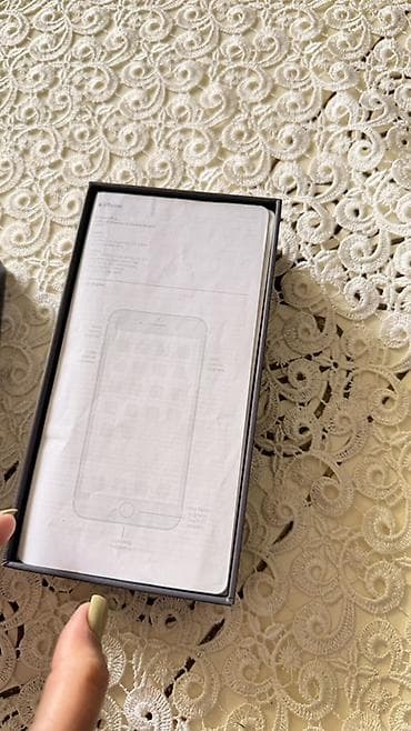 ayfon z: IPhone 7 Plus, Qara, Sənədlərlə — 4